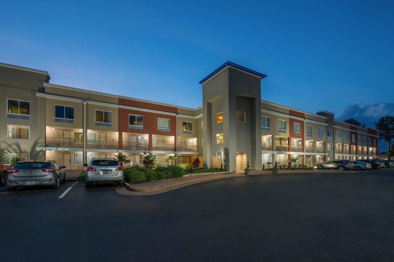 Days Inn By Wyndham Florence Near Civic Center Exterior foto
